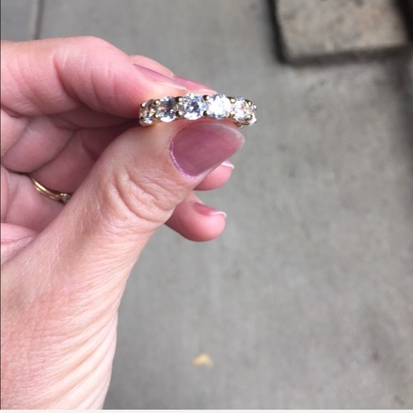 Rhinestone Ring - Picture 1 of 1